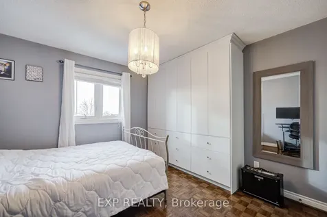 372 Greenock Drive Vaughan ON L6A 1M5
