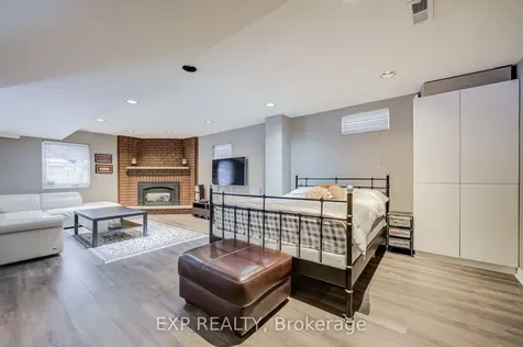 372 Greenock Drive Vaughan ON L6A 1M5
