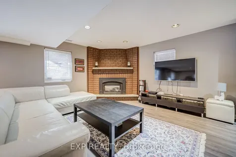 372 Greenock Drive Vaughan ON L6A 1M5