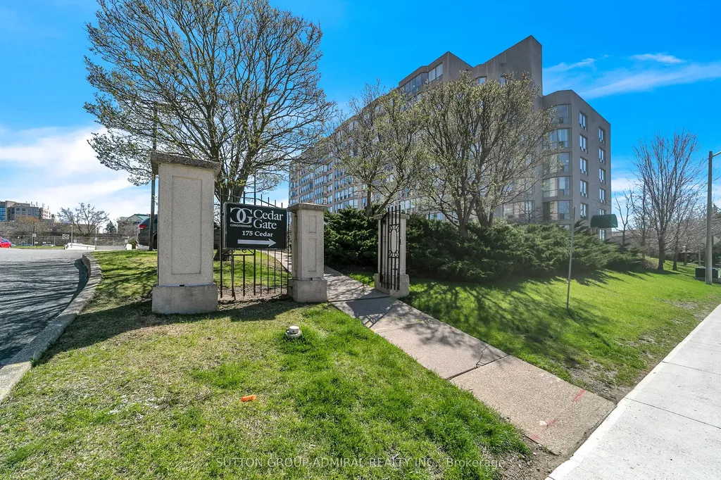 175 Cedar Avenue Richmond Hill ON L4C 9V3