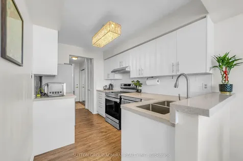 175 Cedar Avenue Richmond Hill ON L4C 9V3