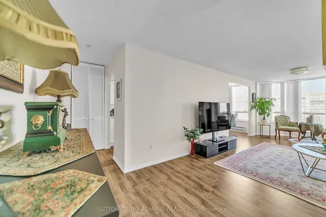 175 Cedar Avenue Richmond Hill ON L4C 9V3