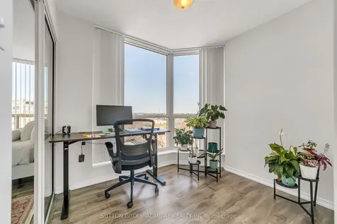 175 Cedar Avenue Richmond Hill ON L4C 9V3