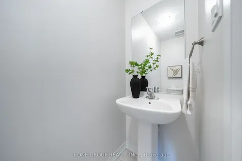 9 Carneros Way Markham ON L6B 1R2