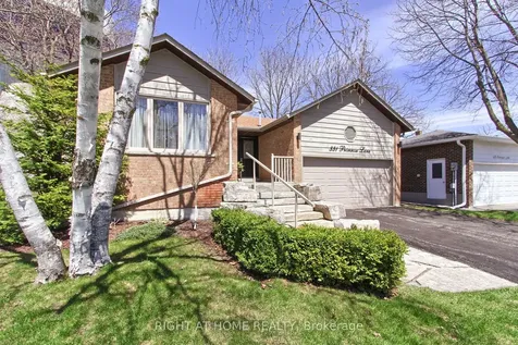 331 Primrose Lane Newmarket ON L3Y 5Z3