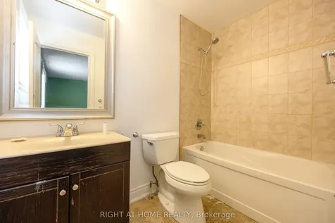 1215 Lowrie Street Innisfil ON L9S 0E5