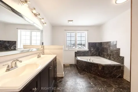 1215 Lowrie Street Innisfil ON L9S 0E5