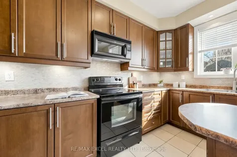 9 Evaridge Drive Markham ON L6B 1E9