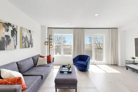 52 Brandy Lane Way Newmarket ON L3Y 8P7