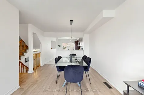 52 Brandy Lane Way Newmarket ON L3Y 8P7