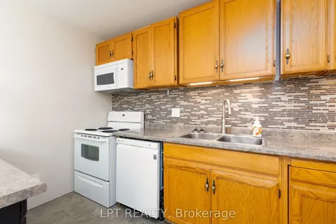 6823 Main Street Whitchurch-stouffville ON L4A 7G4
