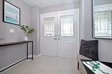 39 Blackpool Lane East Gwillimbury ON L9N 0R7