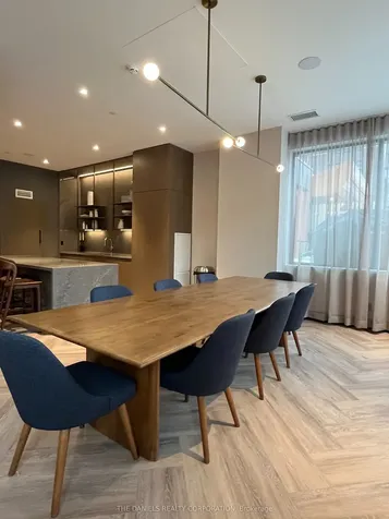 8 Beverley Glen Boulevard Vaughan ON L4J 0L5