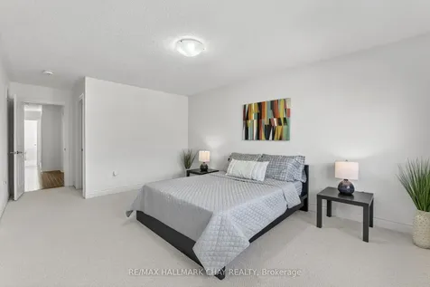 62 Fortis Crescent Bradford West Gwillimbury ON L3Z 0W2