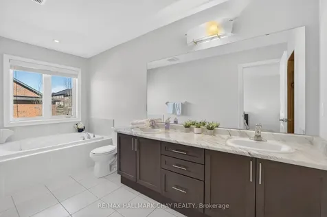 62 Fortis Crescent Bradford West Gwillimbury ON L3Z 0W2