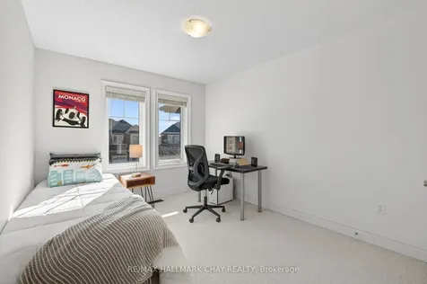 62 Fortis Crescent Bradford West Gwillimbury ON L3Z 0W2