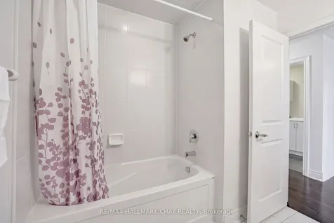 62 Fortis Crescent Bradford West Gwillimbury ON L3Z 0W2