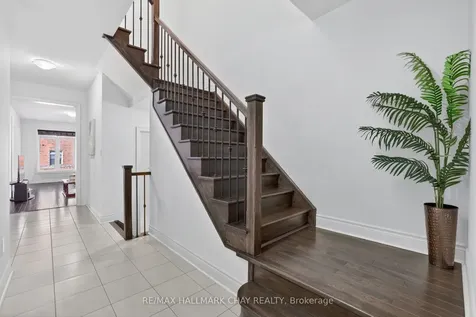 62 Fortis Crescent Bradford West Gwillimbury ON L3Z 0W2