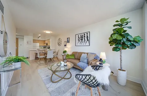 48 Suncrest Boulevard Markham ON L3T 7Y5