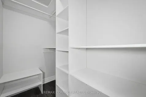 11121 Yonge Street Richmond Hill ON L4C 0S7
