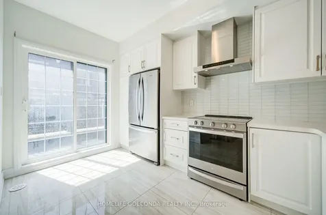 7 Maybank Lane Whitchurch-stouffville ON L4A 4X7