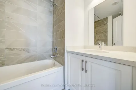 7 Maybank Lane Whitchurch-stouffville ON L4A 4X7