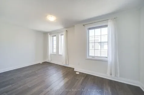 7 Maybank Lane Whitchurch-stouffville ON L4A 4X7