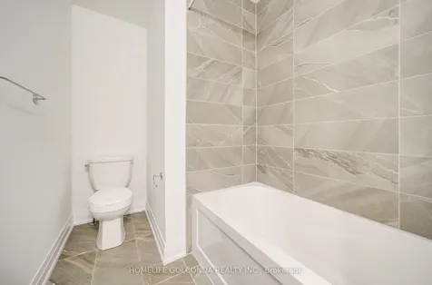 7 Maybank Lane Whitchurch-stouffville ON L4A 4X7