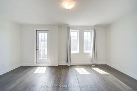 7 Maybank Lane Whitchurch-stouffville ON L4A 4X7