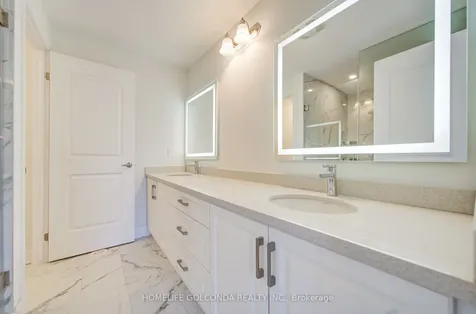7 Maybank Lane Whitchurch-stouffville ON L4A 4X7
