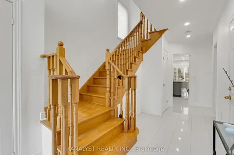 182 Buena Vista Drive Vaughan ON L4H 1T7