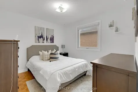 182 Buena Vista Drive Vaughan ON L4H 1T7