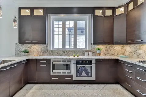 5 Oakcrest Avenue Markham ON L3R 2B7