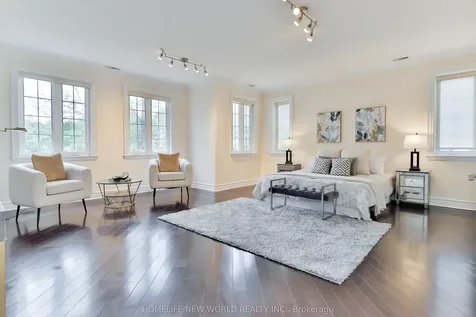 5 Oakcrest Avenue Markham ON L3R 2B7