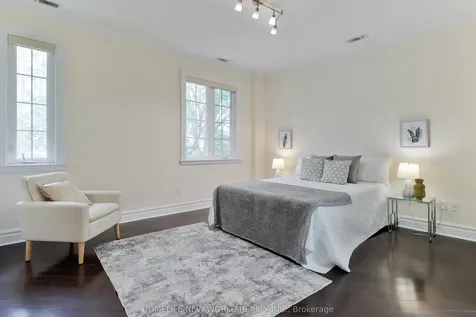 5 Oakcrest Avenue Markham ON L3R 2B7