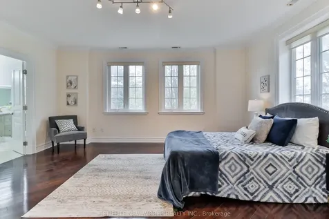 5 Oakcrest Avenue Markham ON L3R 2B7