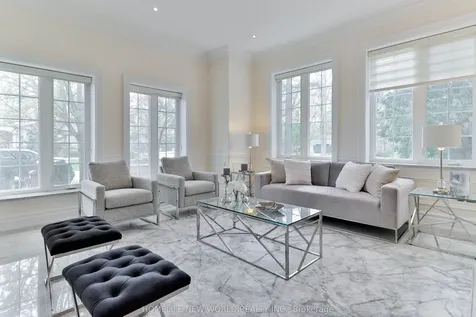 5 Oakcrest Avenue Markham ON L3R 2B7