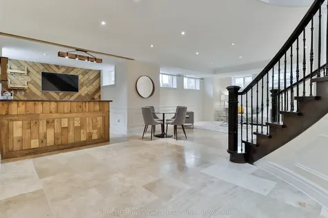 5 Oakcrest Avenue Markham ON L3R 2B7