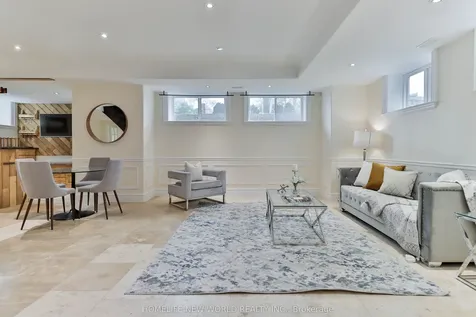 5 Oakcrest Avenue Markham ON L3R 2B7