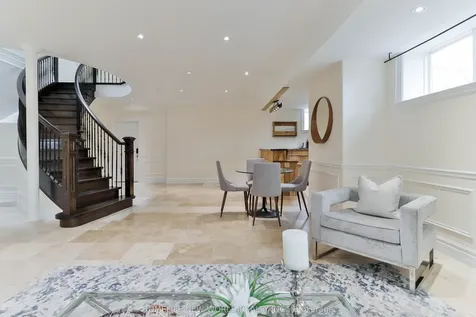 5 Oakcrest Avenue Markham ON L3R 2B7
