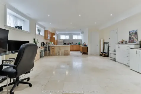 5 Oakcrest Avenue Markham ON L3R 2B7