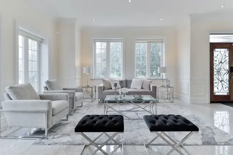 5 Oakcrest Avenue Markham ON L3R 2B7
