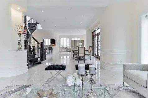 5 Oakcrest Avenue Markham ON L3R 2B7