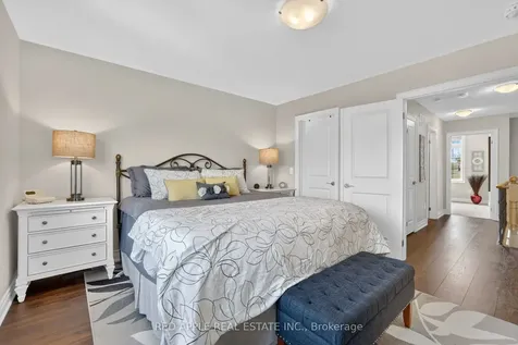 347 Luck Court Newmarket ON L3X 0J5