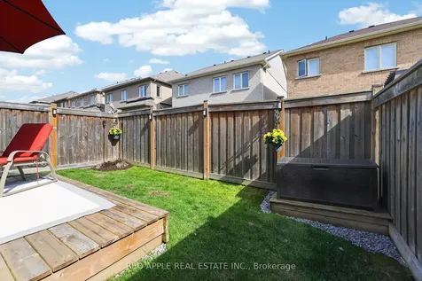 347 Luck Court Newmarket ON L3X 0J5