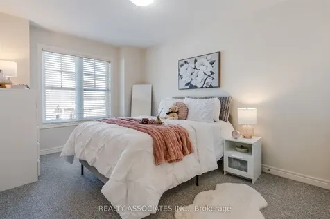 19 Bearings Avenue Whitchurch-stouffville ON L4A 0W6