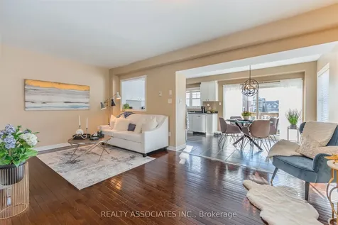 19 Bearings Avenue Whitchurch-stouffville ON L4A 0W6