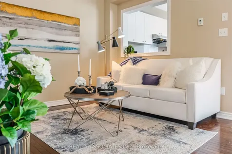 19 Bearings Avenue Whitchurch-stouffville ON L4A 0W6