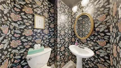 14 Dunkeld Way Markham ON L3T 4Y9