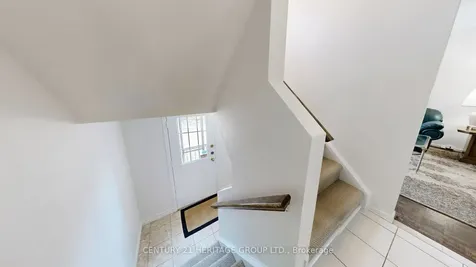 14 Dunkeld Way Markham ON L3T 4Y9